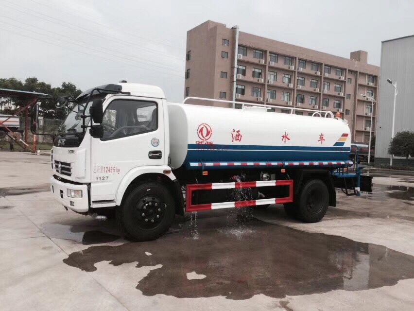 8����8�����|�L(f��ng)��������G����ˮ܇�DƬ