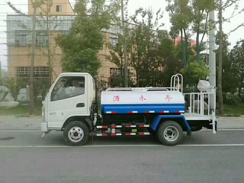 凱馬2噸藍牌小型灑水車價格2