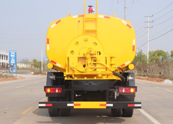 東風天錦灑水車帶高壓清洗高清圖片 東風天錦灑水車帶高壓清洗高清圖片