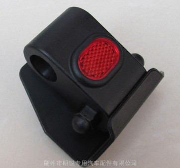 消防車卷簾門拉桿底座3