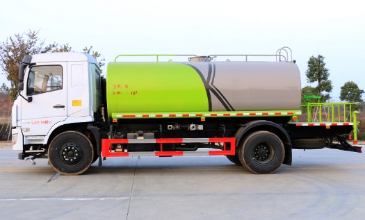 12����ˮ܇�����b���ه�ˮ_����12���|�L(f��ng)���õױPD3L�G����ˮ܇�S�҃r(ji��)��3