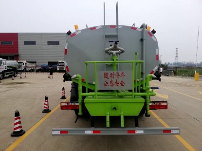 14.8������D9��ˮ܇�෽λ�DƬ