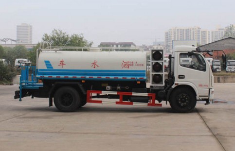 ��(gu��)���|�L(f��ng)������Ȼ��ױP��ˮ܇�DƬ