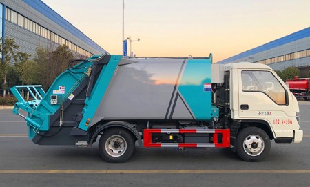 ����r���{�Ɖ��s����܇