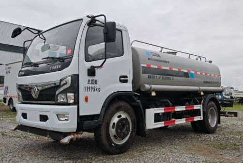 二手東風福瑞卡10方灑水車_二手中聯重科10方灑水車2