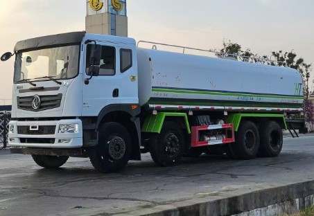 二手東風(fēng)前四后八灑水車_二手30方灑水車3