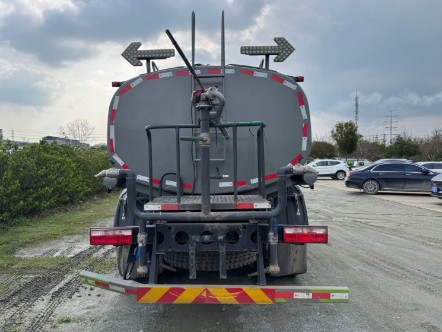 重慶二手灑水車_二手12方灑水車_二手灑水車出售信息4
